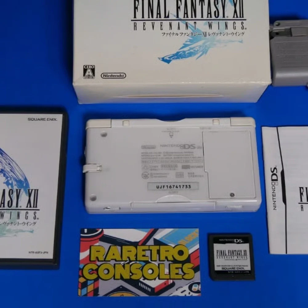 Nintendo DS Lite in Classic White